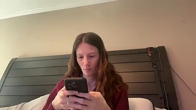 yourstrulylivy69 online show from January 28, 2:42 pm