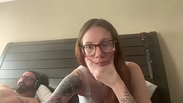 yourstrulylivy69 online show from February 13, 7:10 pm