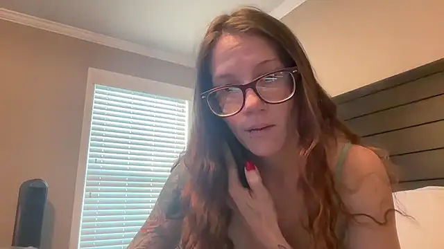 yourstrulylivy69 online show from February 21, 4:37 pm