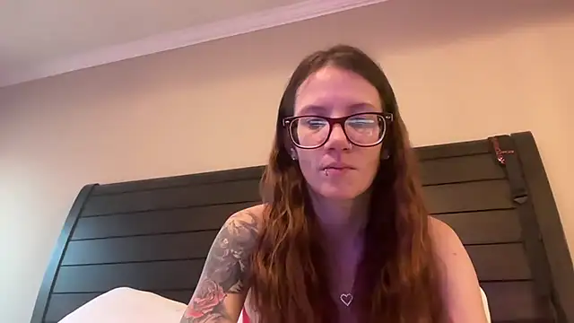 yourstrulylivy69 online show from February 22, 1:24 pm