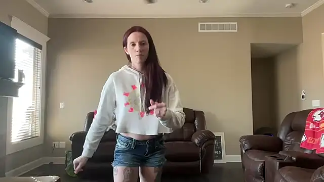 yourstrulylivy69 online show from March 11, 8:31 pm