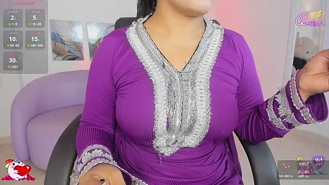 Snapshot of jazmin_anbar chatting on June 2, 10:56 pm jazmin anbar online show from June 2, 10:56 pm