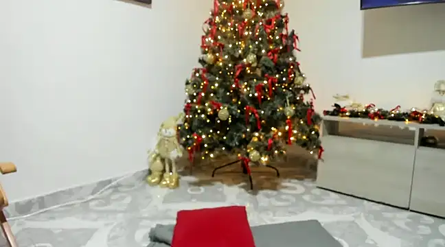 Snapshot of davinacaro chatting on December 31, 1:36 am davinacaro online show from December 31, 1:36 am