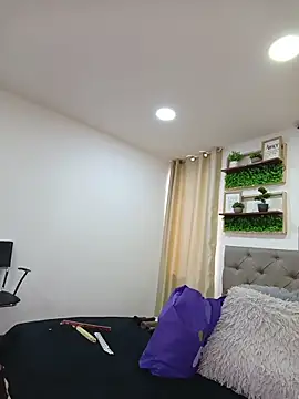 sasi luna online show from February 20, 3:45 pm