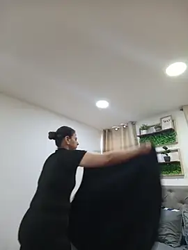 sasi luna online show from April 17, 1:36 pm