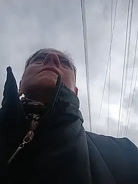 Snapshot of sasi_luna chatting on May 25, 1:28 pm sasi luna online show from May 25, 1:28 pm
