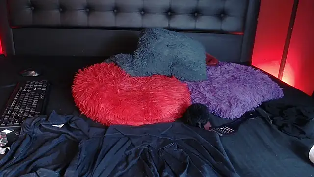 Snapshot of Nicole_Brown1126 chatting on March 1, 10:02 am Nicole Brown1126 online show from March 1, 10:02 am