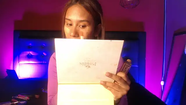 Snapshot of Nicole_Brown1126 chatting on March 21, 3:55 am Nicole Brown1126 online show from March 21, 3:55 am