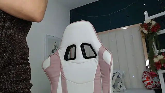 africa holmes online show from March 14, 1:48 am