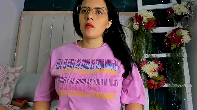 africa holmes online show from September 18, 1:51 am