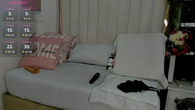 africa holmes online show from October 5, 1:48 am