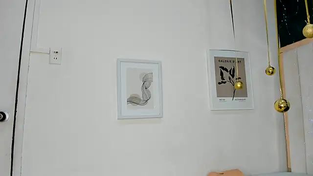 africa holmes online show from December 3, 2:19 am