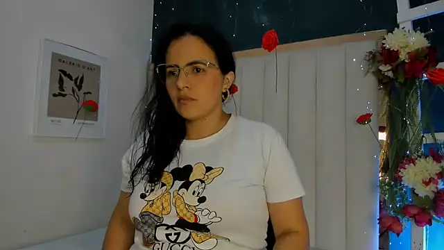 africa holmes online show from April 24, 2:14 am