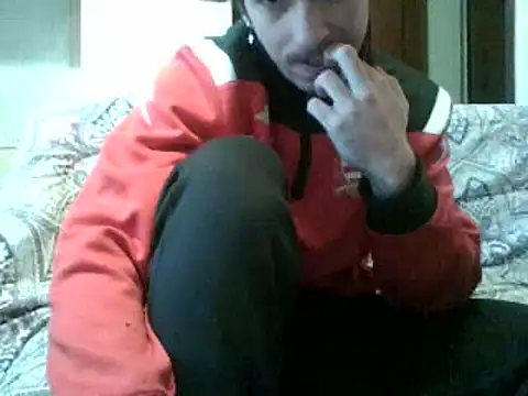Snapshot of Frizzo379 chatting on December 21, 3:31 pm Frizzo379 online show from December 21, 3:31 pm