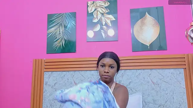 kinkyandsavage online show from April 24, 5:15 pm