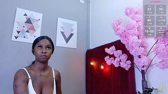 kinkyandsavage online show from June 6, 7:40 pm