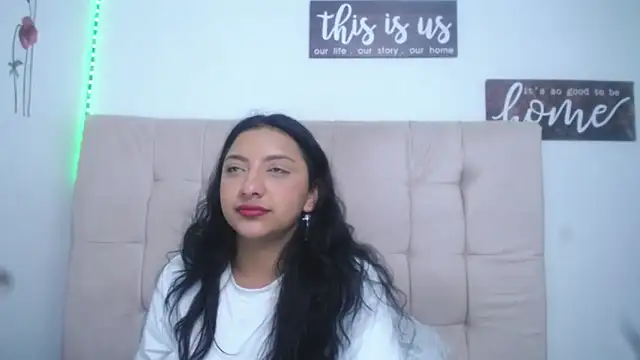 mariilulp303av online show from January 28, 7:00 pm