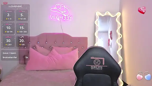 kittystart tay online show from October 13, 11:43 am