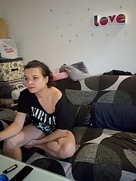 jourdinio13 online show from October 12, 4:28 pm