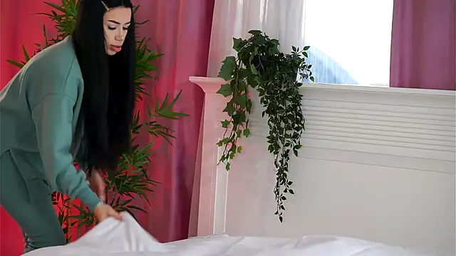 Jenna Day online show from March 10, 4:49 am