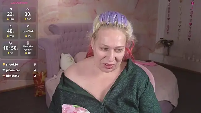 Penelope Pinky online show from December 19, 10:33 am