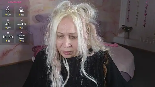 Penelope Pinky online show from December 22, 10:34 am