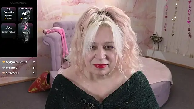 Penelope Pinky online show from April 22, 10:50 am