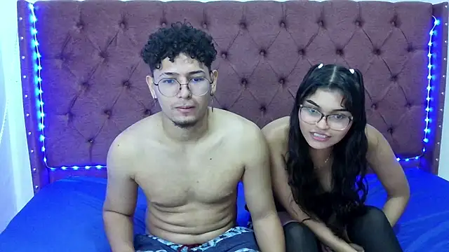 lau hotfox online show from December 15, 3:09 pm