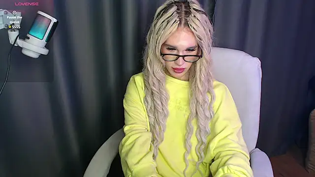 Cassie Bae online show from January 14, 7:53 pm