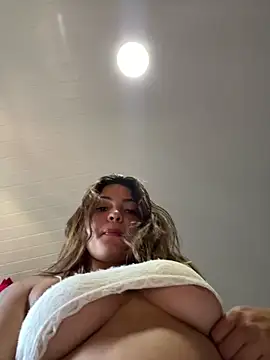 Nicollygriu online show from April 22, 1:23 pm