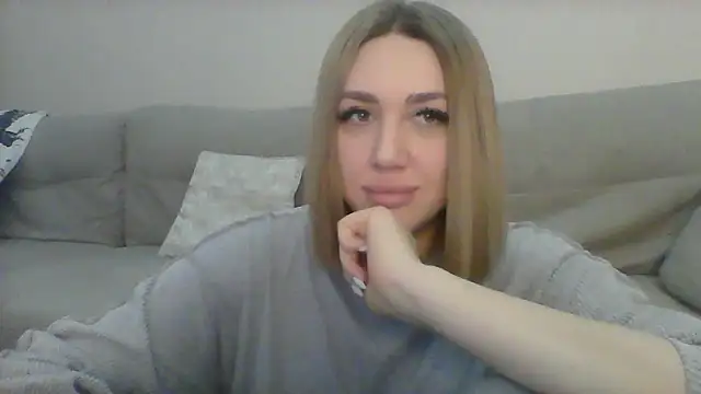 Snapshot of VickyLove047 chatting on January 8, 5:37 am VickyLove047 online show from January 8, 5:37 am