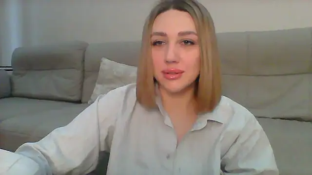 Snapshot of VickyLove047 chatting on January 24, 5:42 am VickyLove047 online show from January 24, 5:42 am