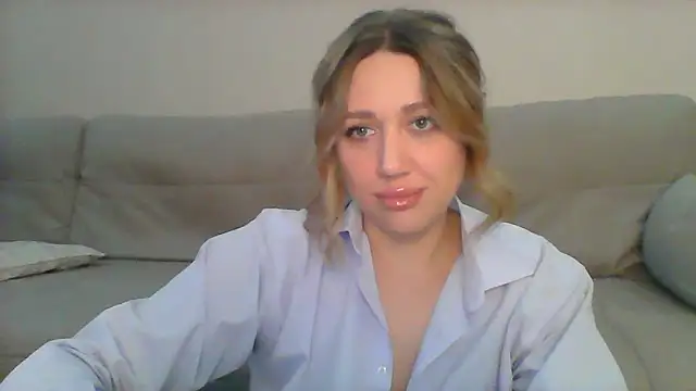 Snapshot of VickyLove047 chatting on March 9, 5:11 am VickyLove047 online show from March 9, 5:11 am