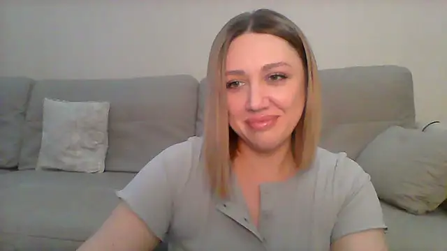 Snapshot of VickyLove047 chatting on March 13, 8:26 am VickyLove047 online show from March 13, 8:26 am