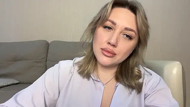 Snapshot of VickyLove047 chatting on May 2, 8:19 am VickyLove047 online show from May 2, 8:19 am