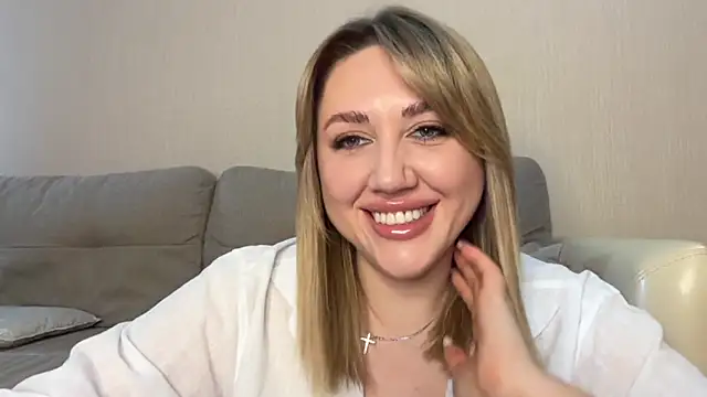 Snapshot of VickyLove047 chatting on June 23, 6:55 am VickyLove047 online show from June 23, 6:55 am