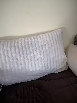 Snapshot of hot_girl_dina chatting on December 26, 10:16 am hot girl dina online show from December 26, 10:16 am