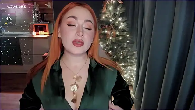 Snapshot of Flower_Camellia77 chatting on December 26, 8:42 pm Flower Camellia77 online show from December 26, 8:42 pm