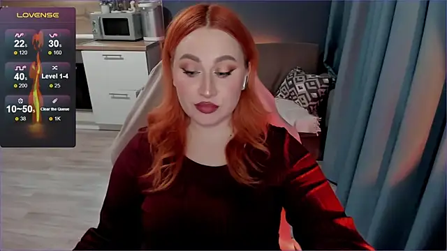 Snapshot of Flower_Camellia77 chatting on February 6, 8:45 pm Flower Camellia77 online show from February 6, 8:45 pm