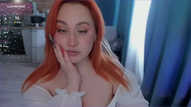 Snapshot of Flower_Camellia77 chatting on February 20, 8:50 am Flower Camellia77 online show from February 20, 8:50 am