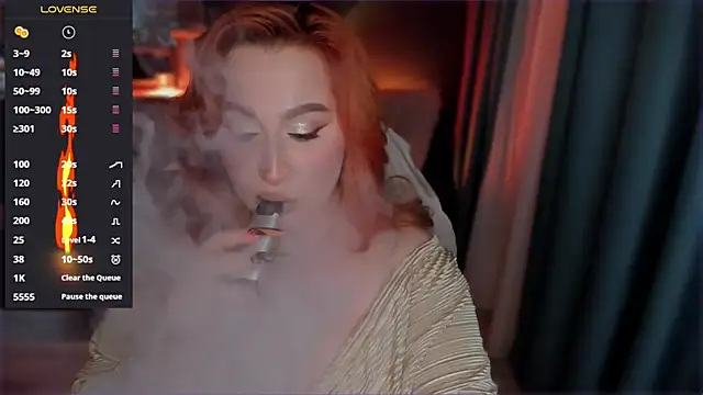 Snapshot of Flower_Camellia77 chatting on March 3, 8:21 pm Flower Camellia77 online show from March 3, 8:21 pm