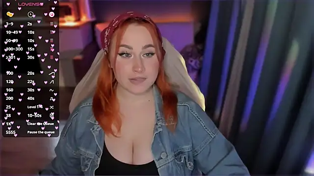 Snapshot of Flower_Camellia77 chatting on March 11, 11:26 pm Flower Camellia77 online show from March 11, 11:26 pm