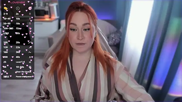 Snapshot of Flower_Camellia77 chatting on March 19, 8:55 am Flower Camellia77 online show from March 19, 8:55 am