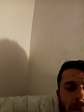 pocholoibz online show from December 14, 1:22 am