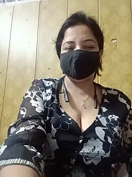Snapshot of hornycoupleJandS chatting on July 18, 7:39 pm hornycoupleJandS online show from July 18, 7:39 pm