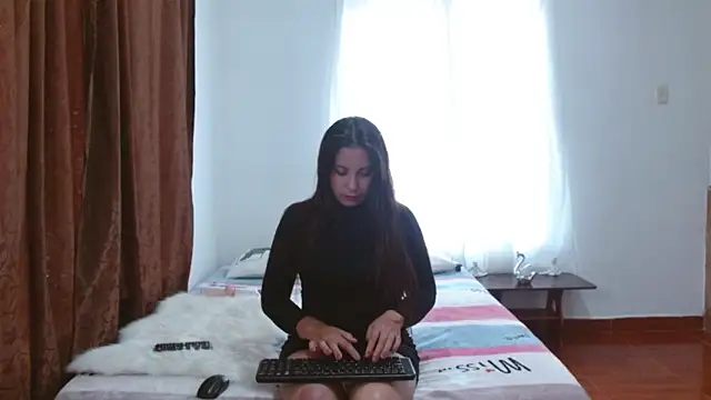 littleshydoll online show from March 8, 8:25 pm