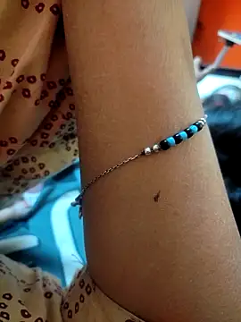 sunita-doll online show from March 5, 5:08 pm