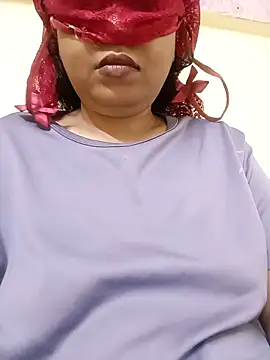 Snapshot of sunita-doll chatting on June 17, 11:12 am sunita-doll online show from June 17, 11:12 am