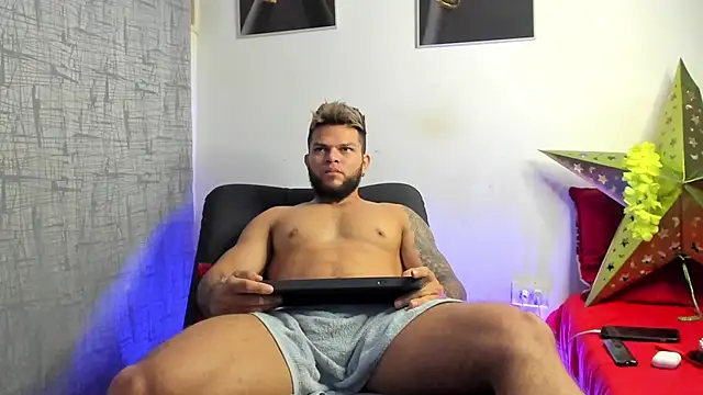 vincent carusso94 online show from March 18, 3:20 am