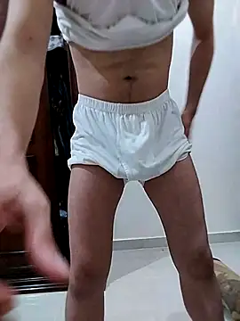 Snapshot of big_cock2182 chatting on May 15, 11:34 pm big cock2182 online show from May 15, 11:34 pm